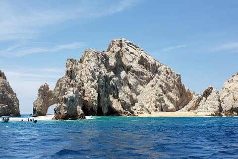 Tour della città, degustazione di tequila, crociera di snorkeling e pranzo a Cabo San Lucas