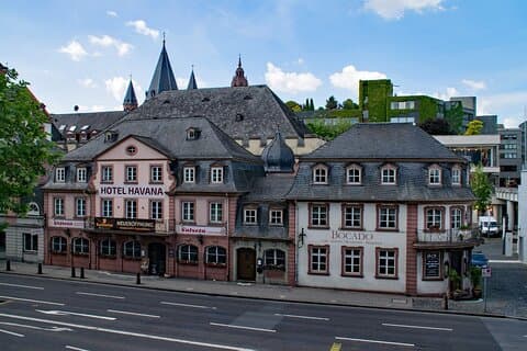 Private Direct Transfer From Munich to Mainz, English Speaking Driver