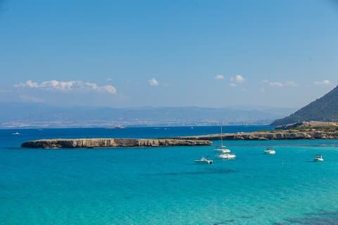 Ocean Blue Celebrity Blue Lagoon Cruise (Morning and Afternoon)
