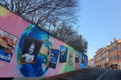 2 Hours Private Urban Trekking with Emilian Stories in Correggio