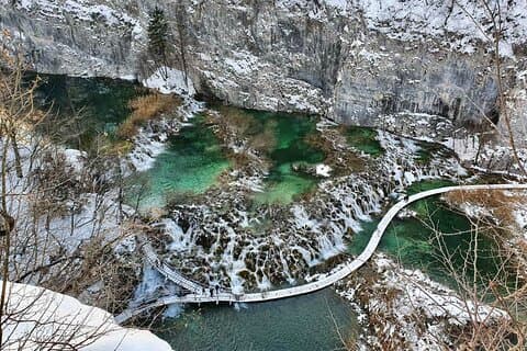 Private Plitvice Lakes Tour with Transfer from Zagreb to Split