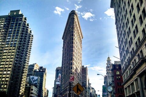 NYC Flatiron Time Travel: Self-Guided History Puzzle Walk