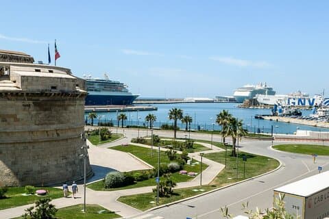 Privater Transfer vom Seehafen Civitavecchia nach Rom