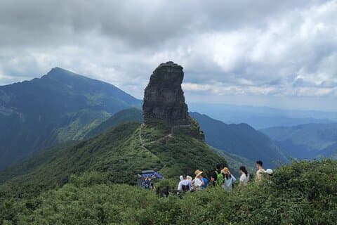 5-Days Private tour to Fenghuang, Fanjing Mountain and Zhangjiajie