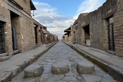 Tour Privato Intera Giornata a Pompei Ercolano e Oplontis