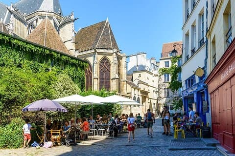 Parigi, Montmartre, Le Marais e Moulin Rouge con CDG Transfers