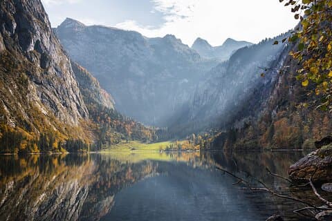 Recorrido privado en furgoneta de un día por el lago Königsee Kings en furgoneta desde Múnich