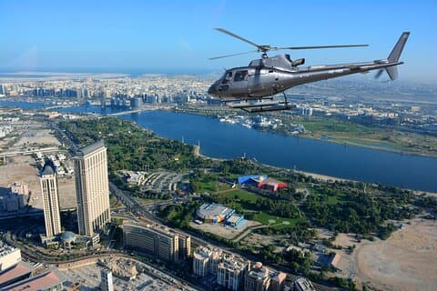 Abu Dhabi Helikoptertur med valfria privata överföringar