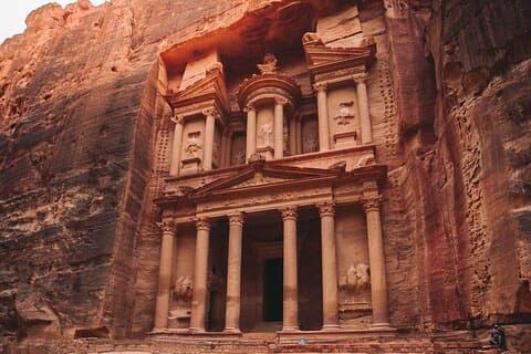 Tour de 2 días | Petra, Wadi Rum y Mar Muerto desde Ammán.