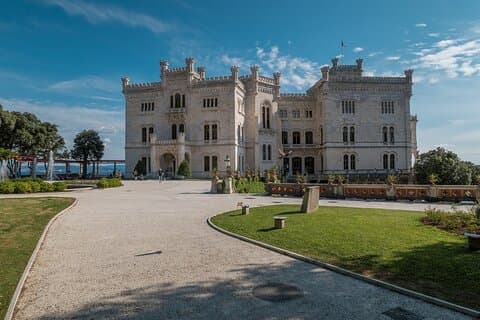 Privater Tagesausflug von Venedig zum Prosecco und zum Schloss Miramare