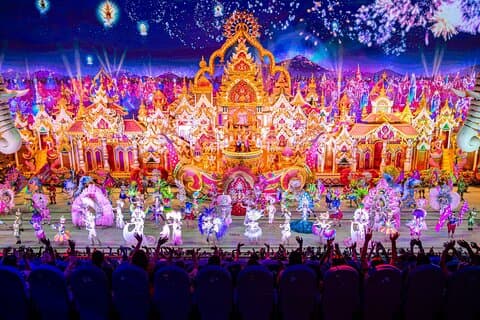 Biljett till Carnival Magic Phuket Show med transfer från Khao Lak