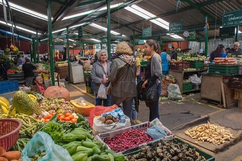 Tour in the Peasant Market of the Traditional Neighborhood of Bogotá