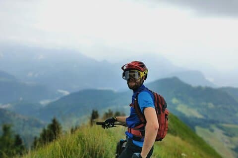 Explore the beauty of the Carnic Alps by bicycle