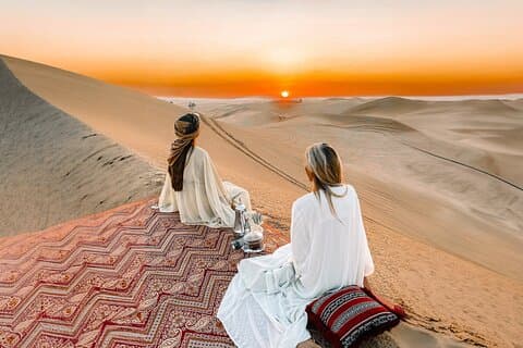 Abu Dhabi: Restauranter i nærheten av Sunrise Desert Safari