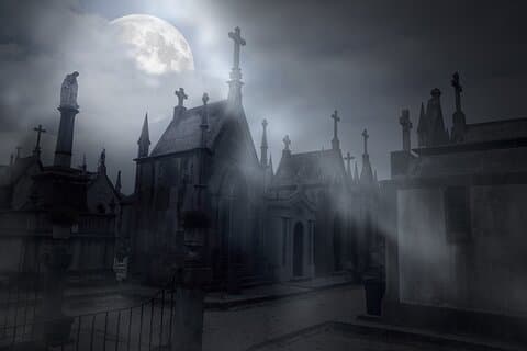 Cemetery and Ghost BYOB Bus Tour in New Orleans