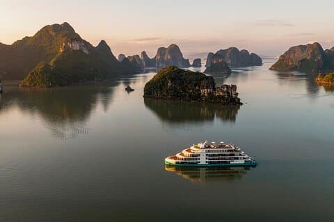 Croisière Capella de 3 jours Explorez la baie d'Halong et la baie de Lan Ha au départ de Hanoï