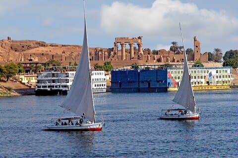 4-Day Private Nile Cruise From Aswan to Luxor