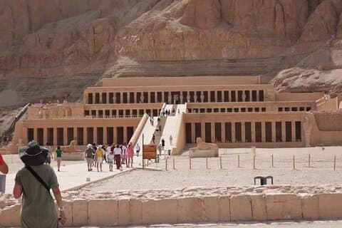 Tour In Luxor Von Hurgharda Mit Dem Bus