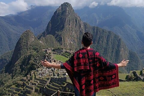 Tour guidato di 2 giorni a Machu Picchu in treno