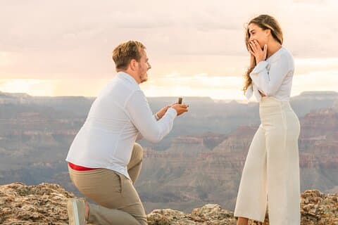 Private Professional Photo Shoot in Arizona's Reflection Canyon