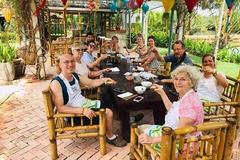 Exploration de l'activité de cuisine écologique de l'île de Thuan Tinh