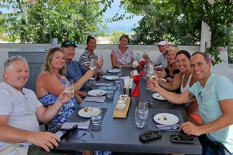 Santorini: 4hrs Small Group Wine Tasting Tour with Local Bites