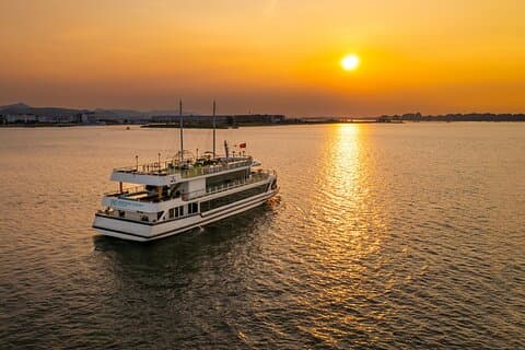 Ha Long Bay Luxury Cruise 1 Day