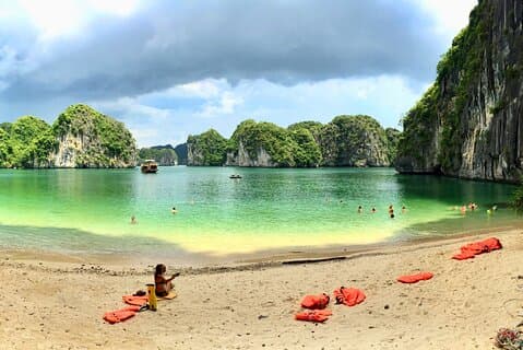 Full Day Trip to Lan Ha Bay with Kayaking in less tourist Areas