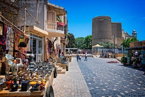 Tour privato a piedi di mezza giornata della città vecchia di Baku Icherisheher