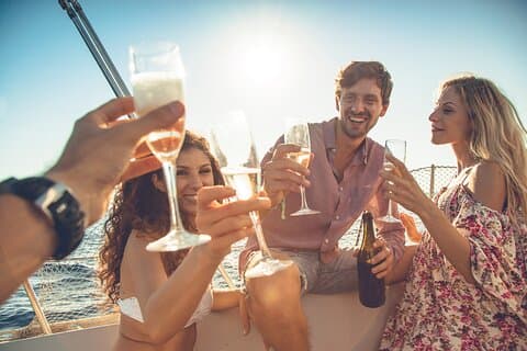 Privézeiltocht met een fles cava in Barcelona