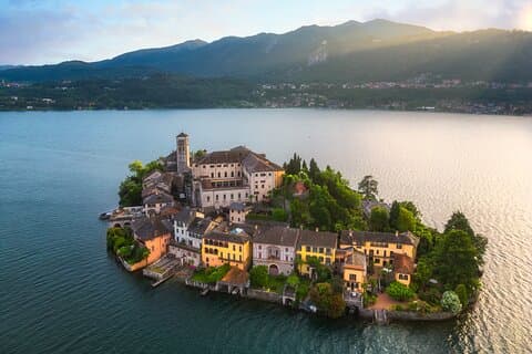 Privat rundtur, från Varese: Orta San Giulio, Stresa & Laveno