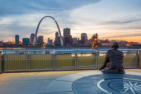 Private Cultural Walking Tour in Saint Louis Historic Landmarks