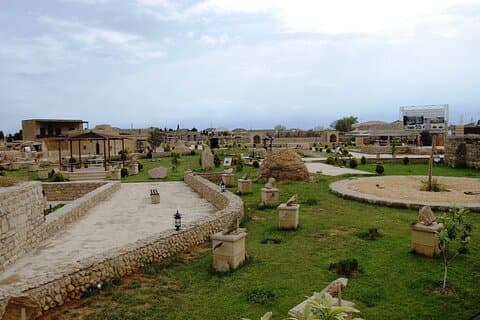 Tour privato archeologico ed etnografico di un'intera giornata a Baku