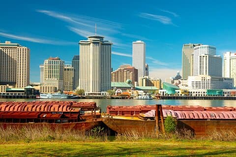 Crónicas de Crescent City: un recorrido de descubrimiento familiar