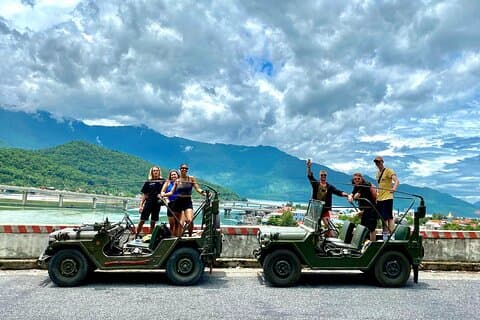Udforsk Hai Van Pass By Jeep med afhentning fra Da Nang til Hue