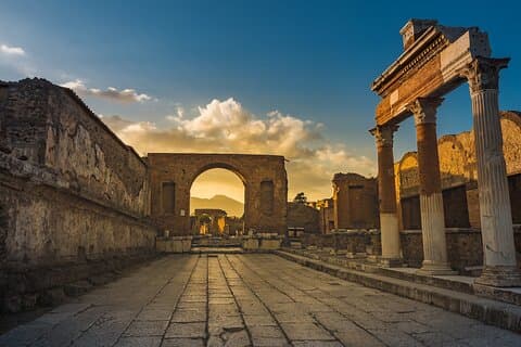 From Positano: Pompei and Sorrento Private Day trip