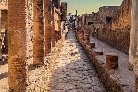 Pompeii Excavations Tour-vinsmaking med lunsj fra Positano