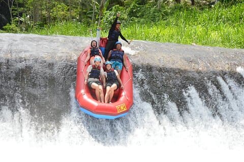 Aventura de rafting em Bali Telaga Waja