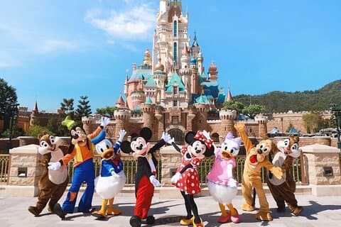 A One-Way Hotel Pick-Up Transfer to Hong Kong Disneyland