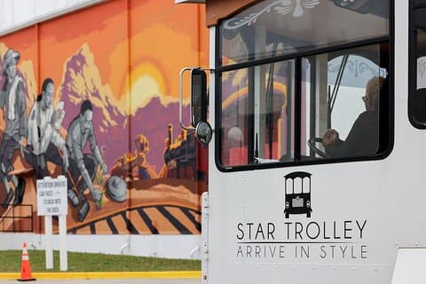 St. Pete’s must-do Murals Tour — Konstvagnen Premier Street