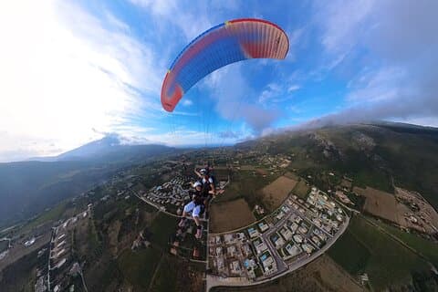 Two-seater paragliding flight in Castellammare del Golfo