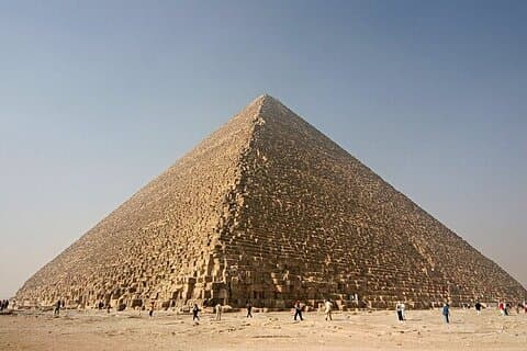 Guided day tours to Giza Pyramids and Sphinx