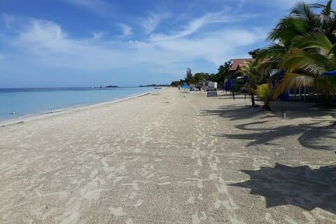 Negril 7 Miles Beach och Ricks Cafe Tour från Montego Bay