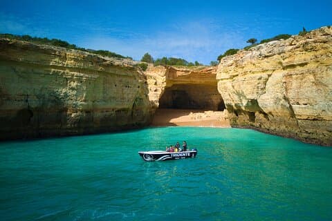 2 Hours Boat Private Tour to Benagil Caves
