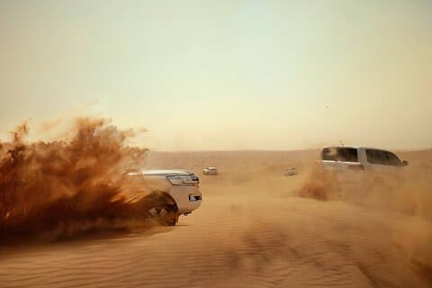 Abu Dhabi Desert Safari : Activiteiten, Live Shows & VIP-ruimte Dineren