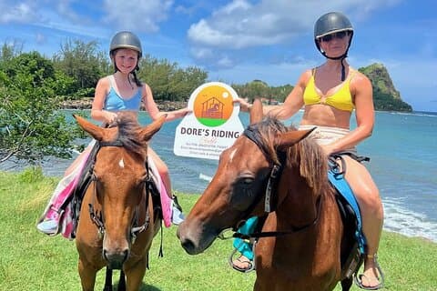 2 hour Beach Ride Horseback Experience with Dore's Riding Stable