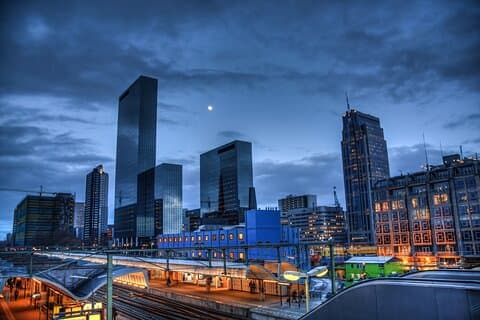 Festive Private Walking Christmas Tour in Rotterdam