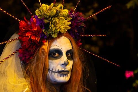 アンティグアの街並みを巡るハロウィンウォーキングツアー