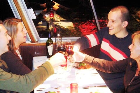 2-Hour 1000 Islands Dinner Cruise