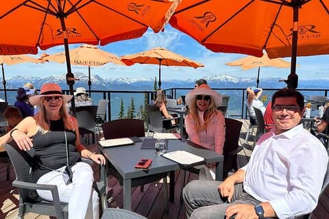 Private Whistler, Shannon Falls, Horseshoe Bay com sua bagagem
